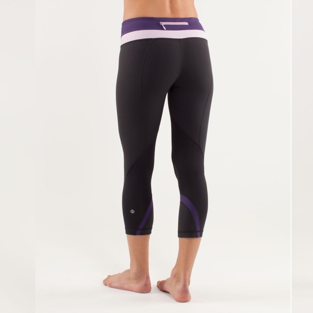 Lululemon Run: Inspire Crop II